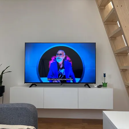 V Apartment